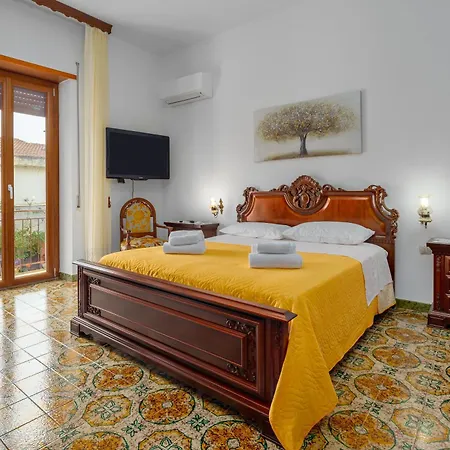 Готель Casa Peppa 3*